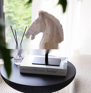 Transform Your Space with Our Resin Horse Head Decorative Sculpture