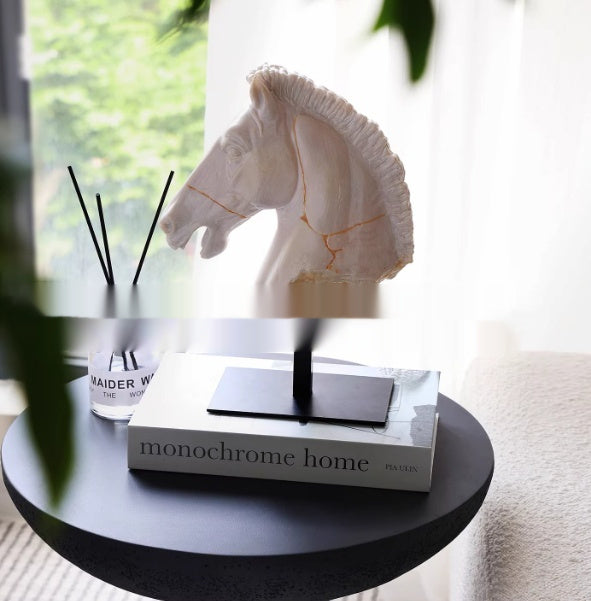 Transform Your Space with Our Resin Horse Head Decorative Sculpture